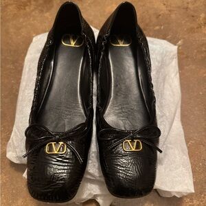 Valentino Textured Black Patent leather  Flats with Gold Logo Sz. 8